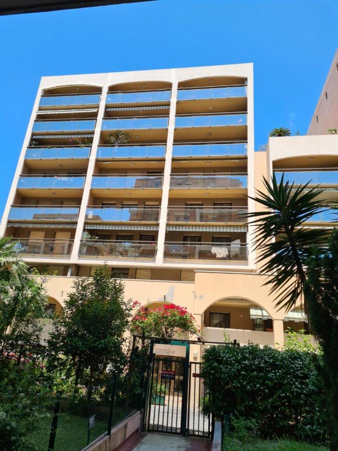 Beautiful 1 Bedroom Flat * Nizza